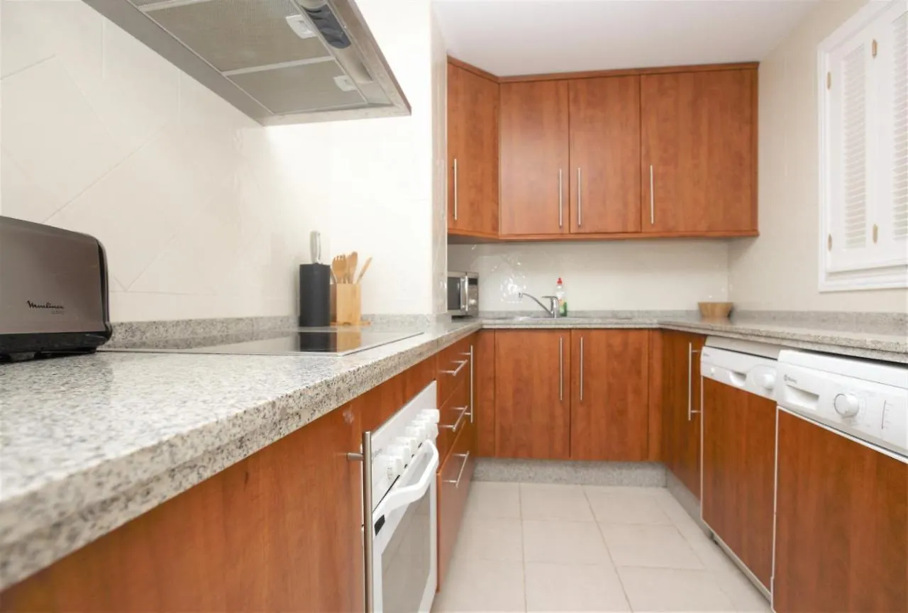 R17 Angies Luxury One Bedroom Marbella Spanien